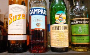 【おすすめ3選】消化促進・食欲増進に効果のある薬草酒の代表的銘柄をご紹介