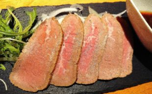 【おすすめメニュー】ロックオイスター・シェリーカスクエディション&燻製ローストビーフ
