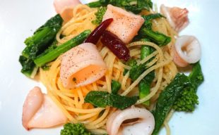 【季節のおすすめ】春限定パスタ「菜の花とイカのペペロンチーノ」