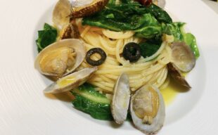 【期間限定】春キャベツとアサリの燻製出汁パスタ