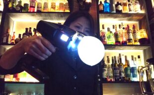 【フレーバーブラスター使用】はじけるアロマ！コーヒーバブルのエスプレッソ・マティーニ