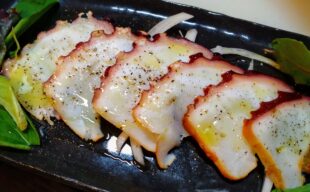 【自家製スモーク】真だこの燻製～オリーブオイル漬けカルパッチョ風～