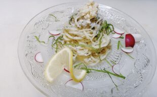 【夏季限定】しらすと大葉の冷製オイルパスタ～西洋ワサビを効かせて和風テイストに