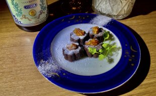 【新作スイーツ】ブルーチーズとトリュフ香るアブサン・ショコラ