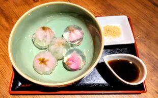 【季節限定】春の透明スイーツ「桜の水信玄餅」