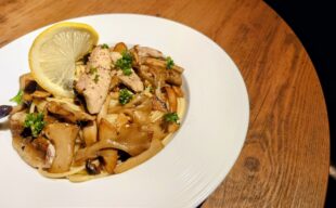 秋刀魚とたっぷりきのこのパスタ〜ワインとのペアリングを楽しむ〜
